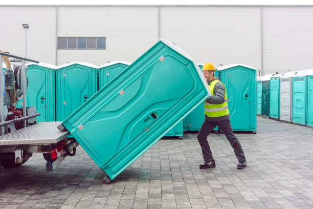 Best Construction site porta potty rental  in Gifford, FL